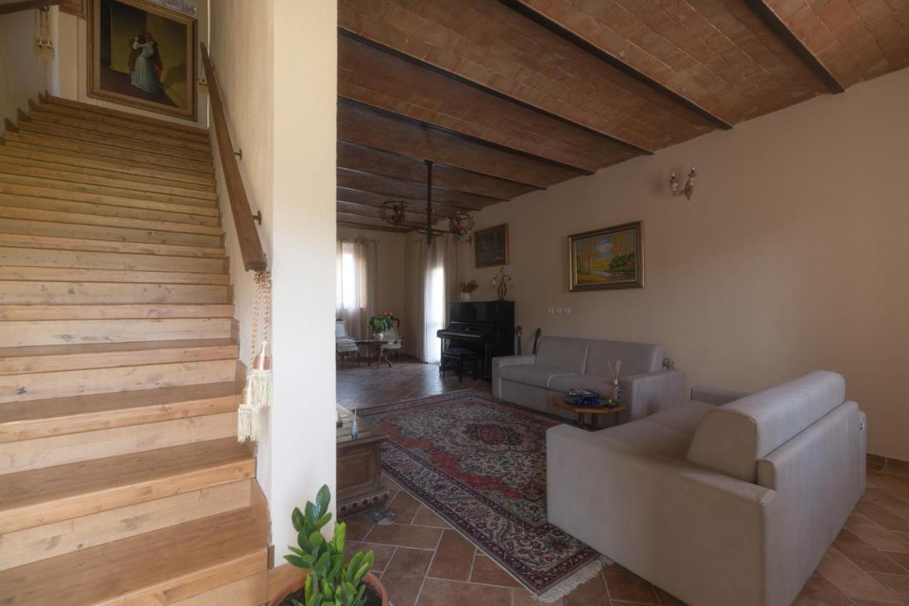 La Casa Rossa Bed & Breakfast Coiano Exterior photo